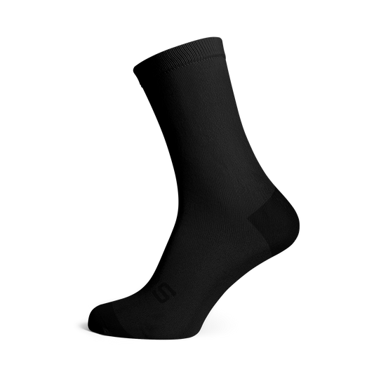SOLID BLACK SOCKS